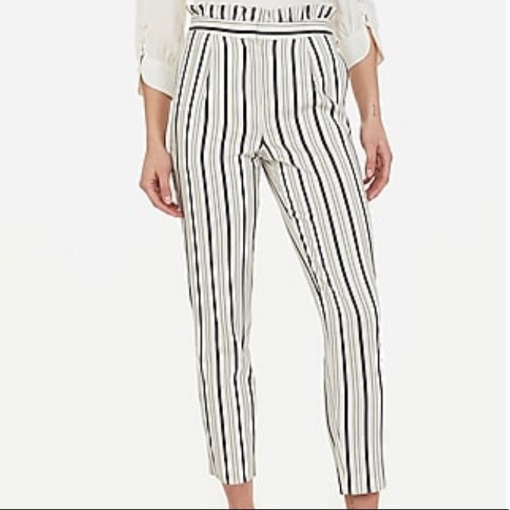 NWT 🌸 Express • High Rise, Paperbag Waist • Ankle Pant, 8L